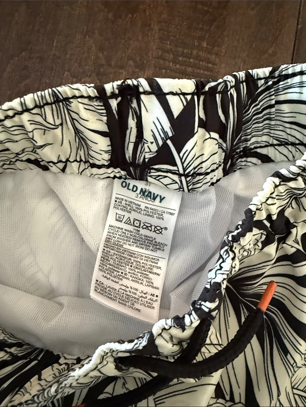 NWT Old Navy Black & White Tropical Swim Short Trunks